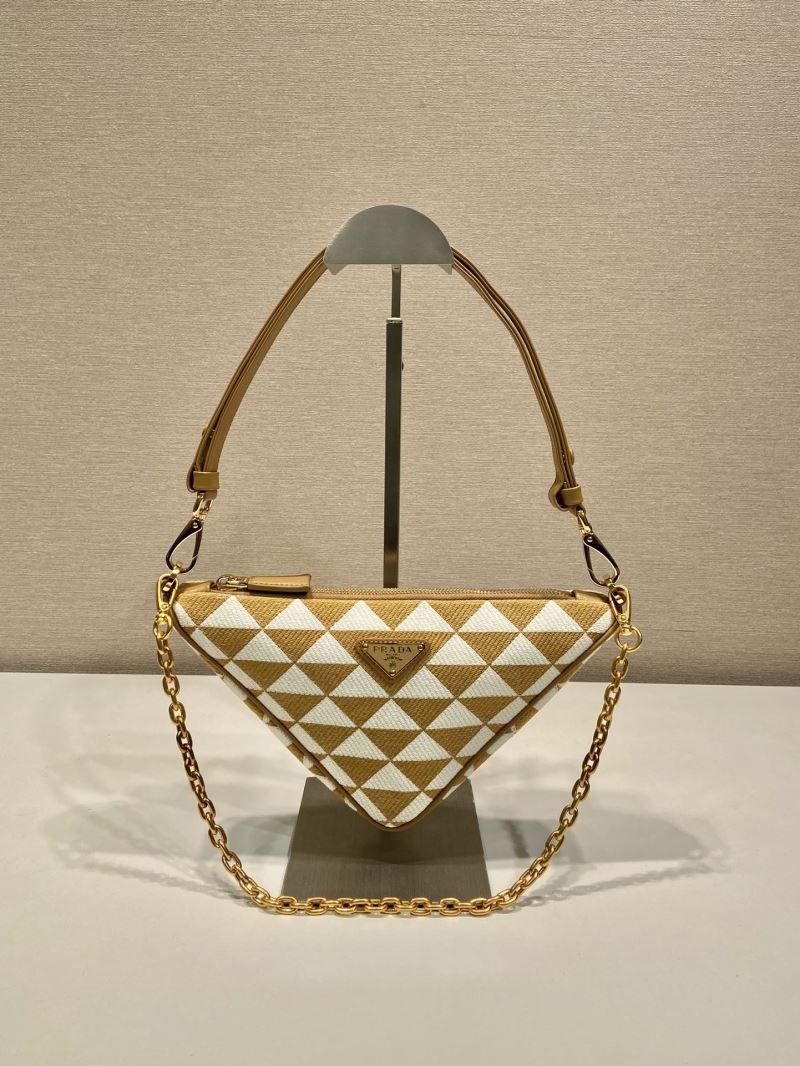 Pra*a triangle pouch